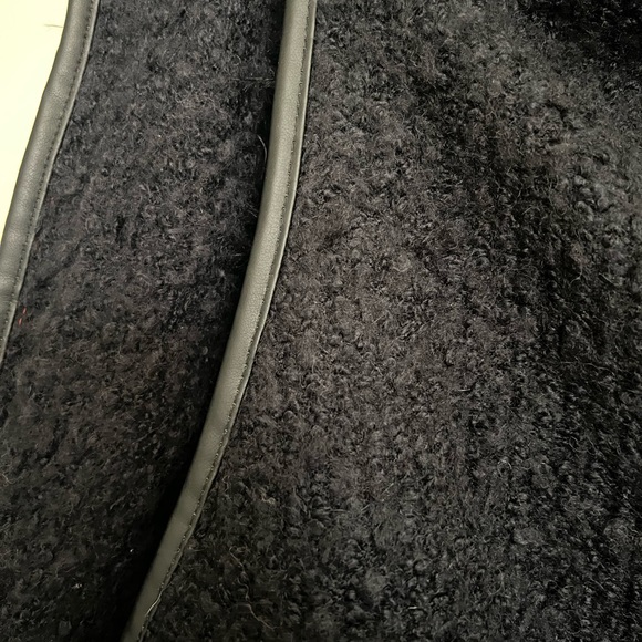 Love Tree Furry Vest - Picture 4 of 5